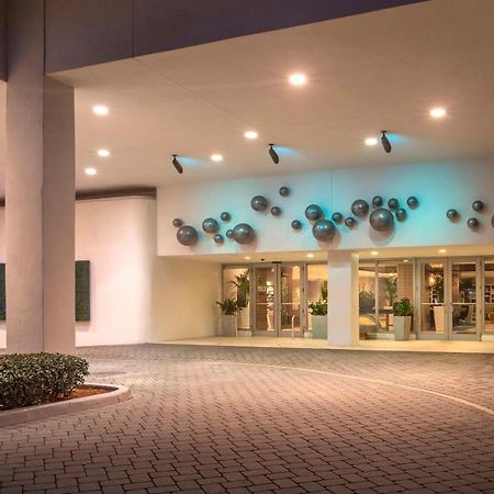 Doubletree Resort Hollywood Beach Bagian luar foto